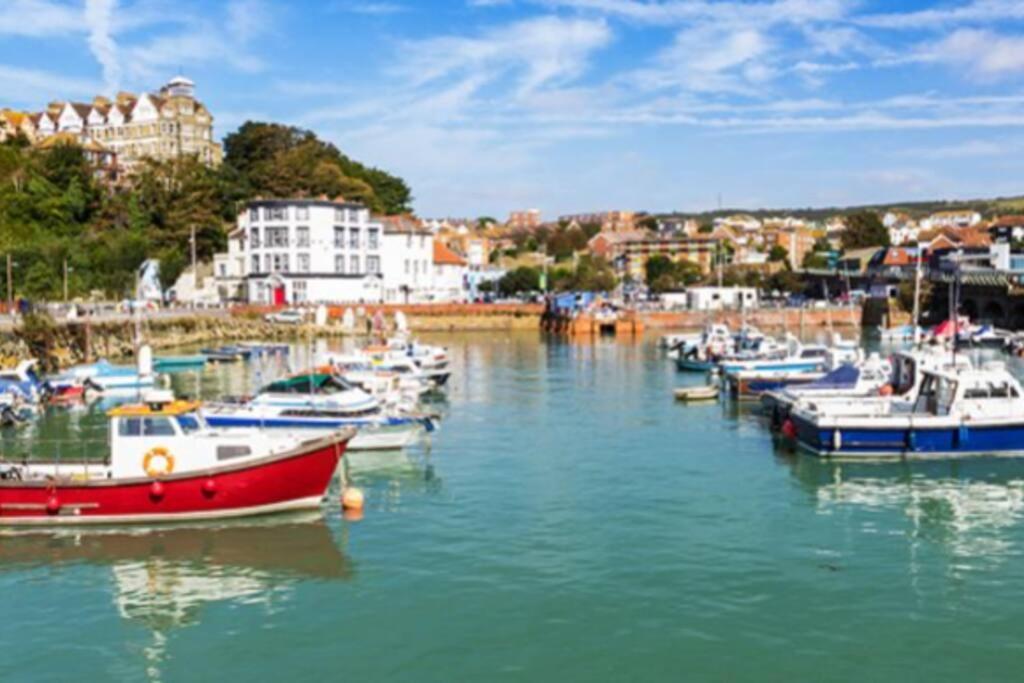 Beautifully Appointed, Period Seaside Apartment Folkestone Exterior photo